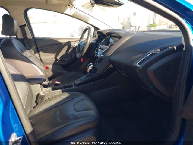 1FADP3N28JL230352 Ford Focus Titanium