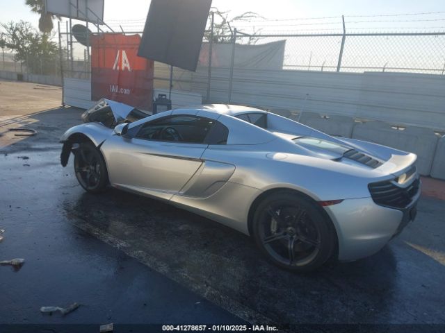 2015 MCLAREN 650S SBM11FAA8FW005083 Photo 2