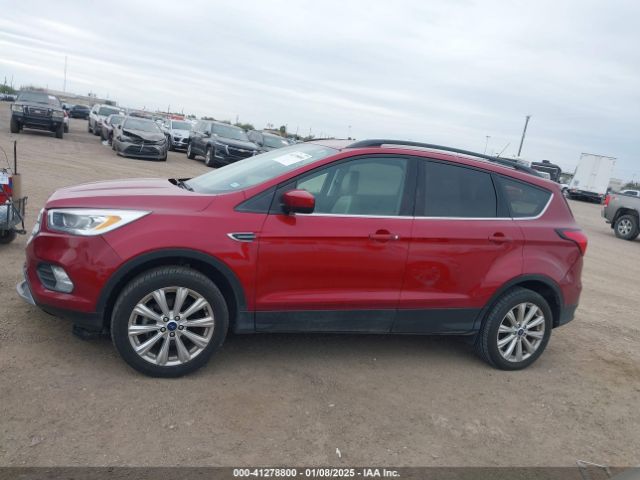 1FMCU0HD3KUA18315 Ford ESCAPE SEL