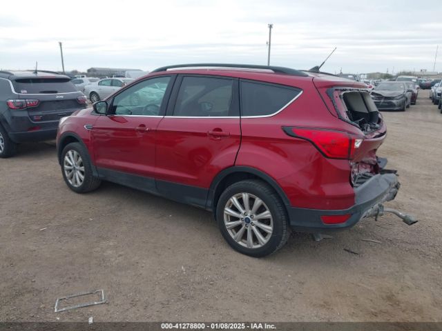 1FMCU0HD3KUA18315 Ford ESCAPE SEL