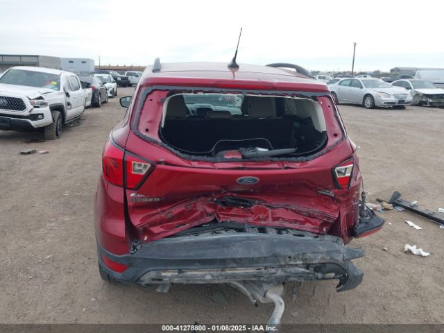 1FMCU0HD3KUA18315 Ford ESCAPE SEL