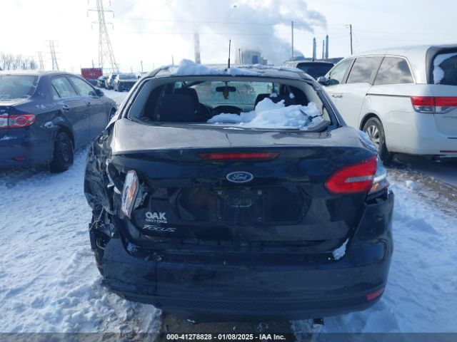1FADP3E28HL221418 Ford FOCUS S
