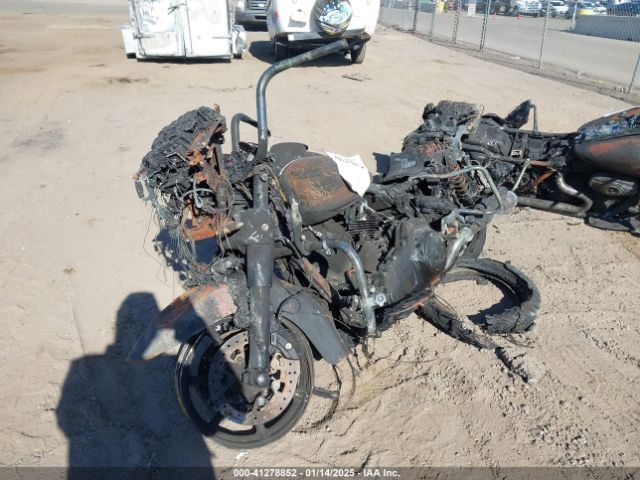 2015 HARLEY-DAVIDSON FLTRUSE 1HD1TAN16FB952869 Photo 1