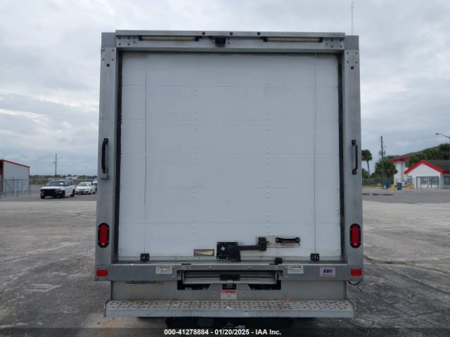 1FDBF8ZM5JKA71157 Ford Transit-350 Cab