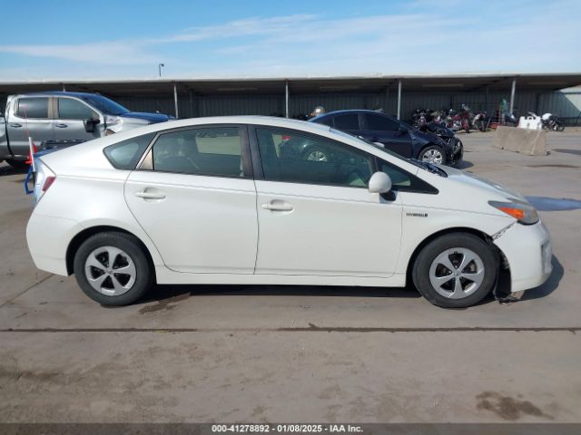JTDKN3DU2E1833647 Toyota Prius