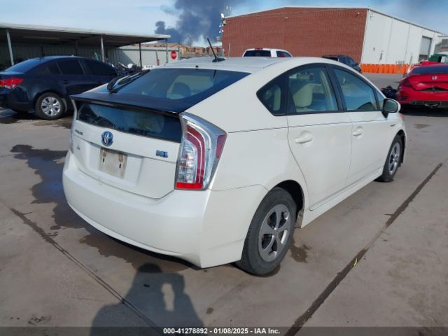 JTDKN3DU2E1833647 Toyota Prius