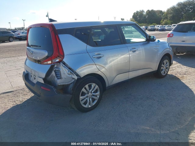 KNDJ23AU6L7005877 KIA SOUL LX