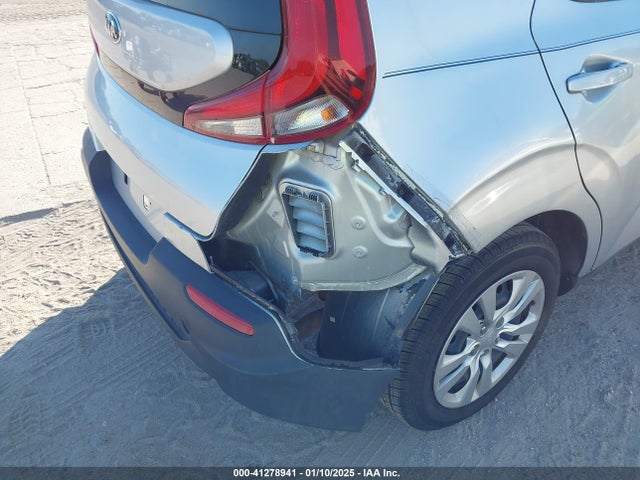 KNDJ23AU6L7005877 KIA SOUL LX