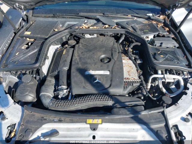 55SWF4JB8FU053828 Mercedes-Benz C 300 Luxury/sport