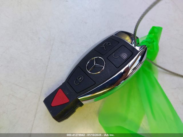 55SWF4JB8FU053828 Mercedes-Benz C 300 Luxury/sport