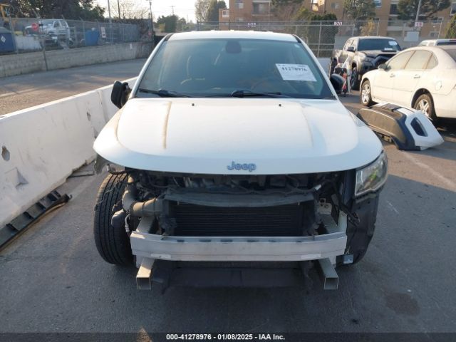 3C4NJCAB0JT271682 Jeep Compass Sport Fwd