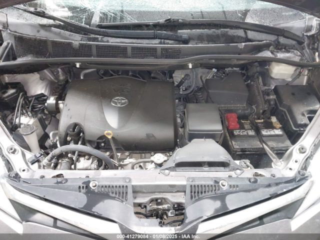 5TDKZ3DC1LS048256 Toyota SIENNA LE
