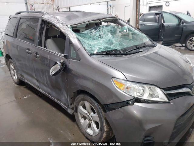 5TDKZ3DC1LS048256 Toyota SIENNA LE