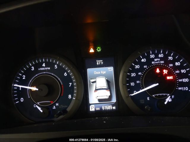 5TDKZ3DC1LS048256 Toyota SIENNA LE