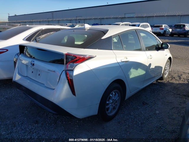 JTDKARFU0H3530936 Toyota Prius Three