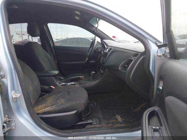 2014 CHRYSLER 200 1C3CCBBB3EN136829 Photo 4