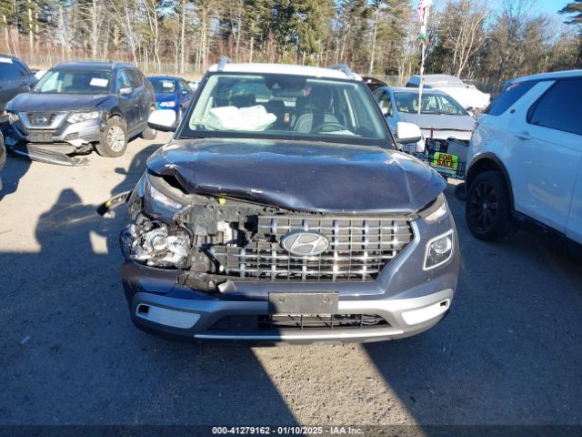 KMHRC8A36NU169697 Hyundai Venue Limited
