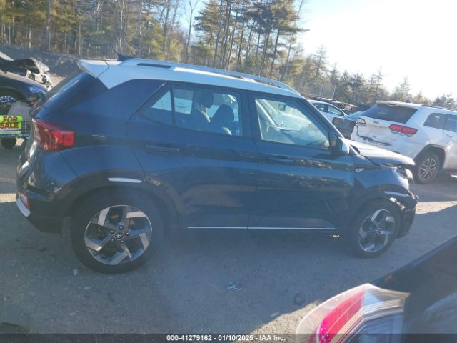 KMHRC8A36NU169697 Hyundai Venue Limited