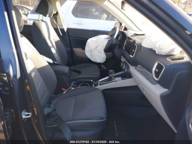 KMHRC8A36NU169697 Hyundai Venue Limited