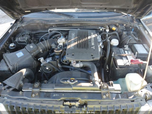 1999 MITSUBISHI MONTERO SPORT JA4MT31H7XP034317 Photo 9