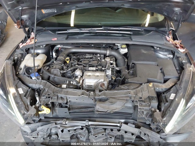 Ford FOCUS SE 2018 1FADP3FE0JL271437 Image 10