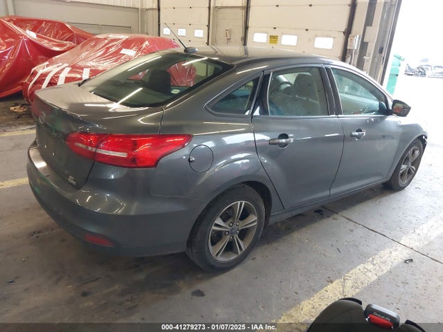 Ford FOCUS SE 2018 1FADP3FE0JL271437 Image 4