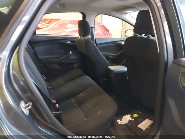 Ford FOCUS SE 2018 1FADP3FE0JL271437 Image 8