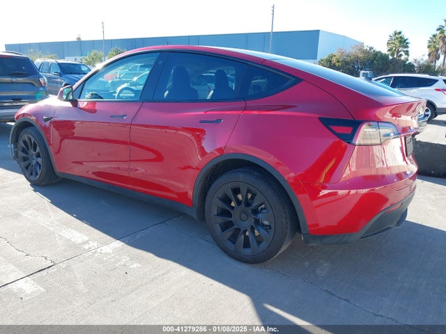 2021 TESLA MODEL Y 5YJYGDEE2MF213405 Photo 2