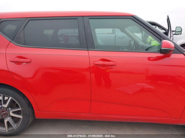 KNDJ63AU2L7022261 KIA Soul Gt-line