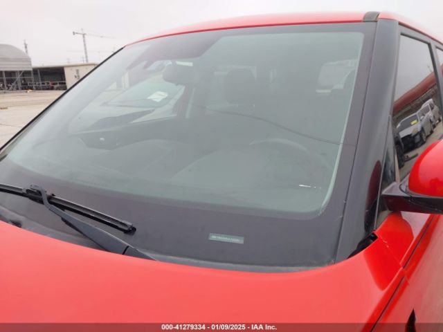 KNDJ63AU2L7022261 KIA Soul Gt-line