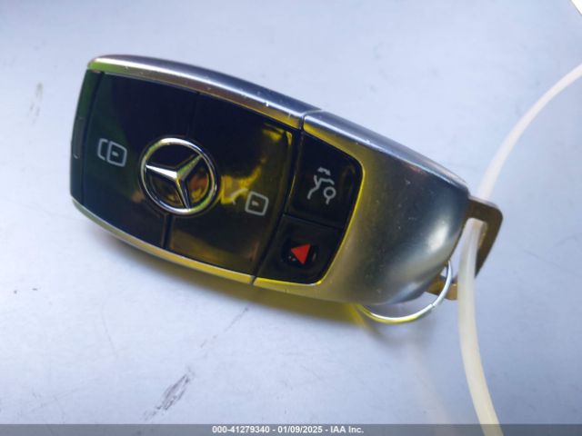 WDDUG6GB3JA361912 Mercedes-Benz m276