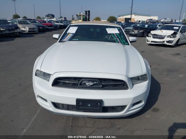 1ZVBP8EM8E5228964 Ford Mustang V6 Premium