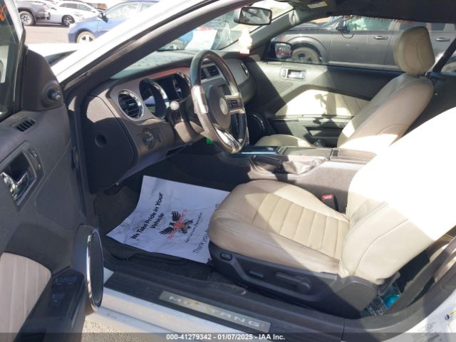 1ZVBP8EM8E5228964 Ford Mustang V6 Premium