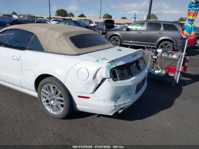 1ZVBP8EM8E5228964 Ford Mustang V6 Premium