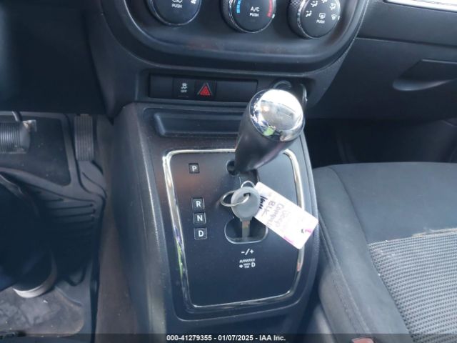 1C4NJCBA8ED731611 Jeep Compass Sport