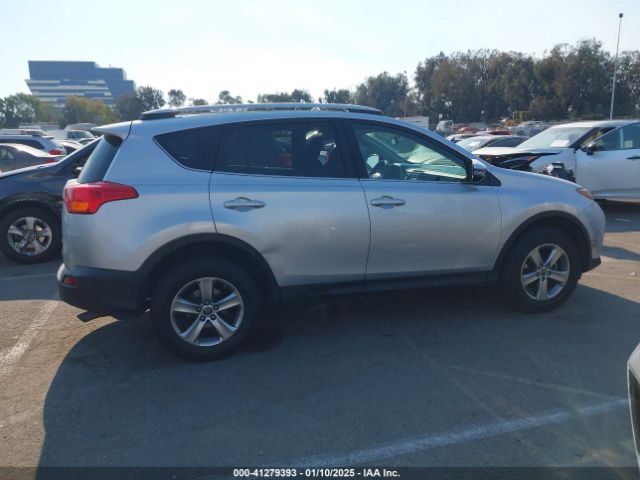 2T3WFREV3FW171816 Toyota Rav4 Xle