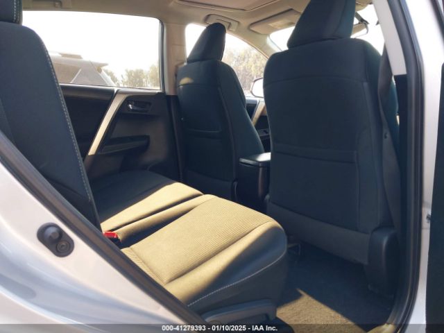 2T3WFREV3FW171816 Toyota Rav4 Xle