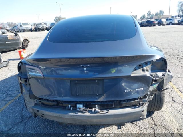 5YJ3E1EB8NF256829 Tesla MODEL 3