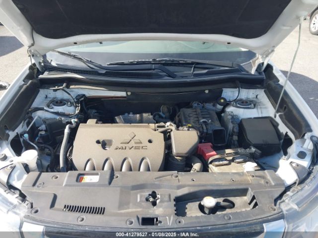 JA4AD3A32GZ001704 Mitsubishi Outlander Se