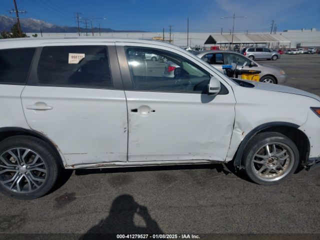 JA4AD3A32GZ001704 Mitsubishi Outlander Se