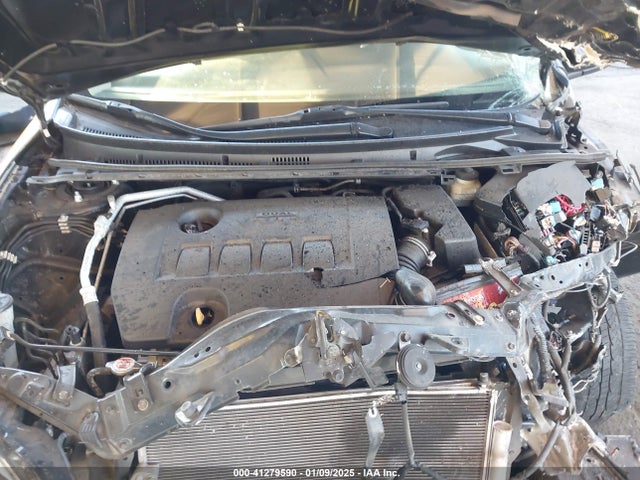 5YFBURHE9KP939125 Toyota COROLLA LE