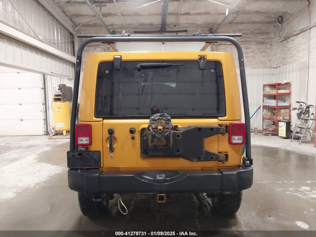 1C4BJWFG7EL254534 Jeep Wrangler Unlimited Rubicon