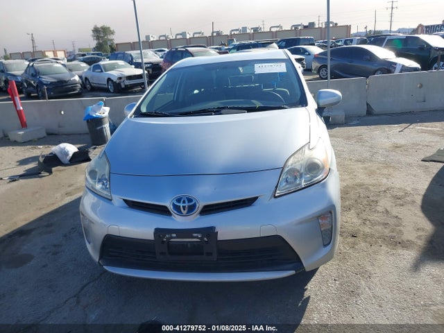 JTDKN3DU7F1945359 Toyota Prius