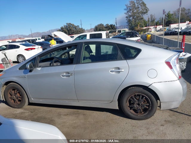 Toyota Prius 2015 JTDKN3DU7F1945359 Image 14