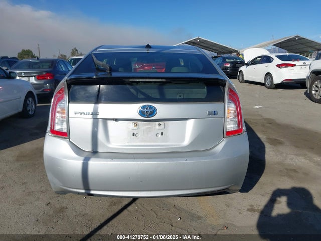 Toyota Prius 2015 JTDKN3DU7F1945359 Image 16