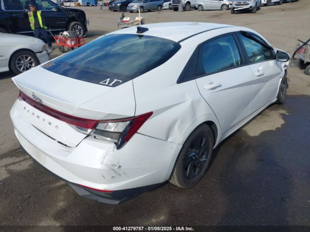 5NPLM4AG3MH044958 Hyundai ELANTRA SEL