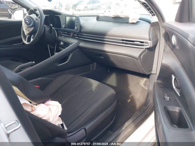 5NPLM4AG3MH044958 Hyundai ELANTRA SEL