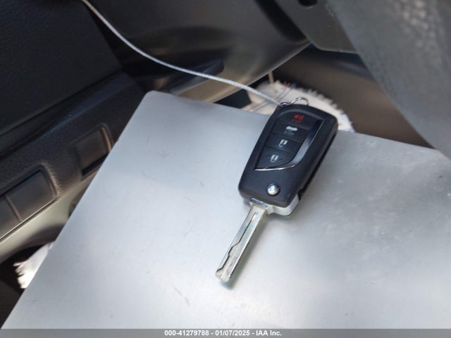 Toyota COROLLA LE 2022 JTDEPMAE3NJ223136 Image 11