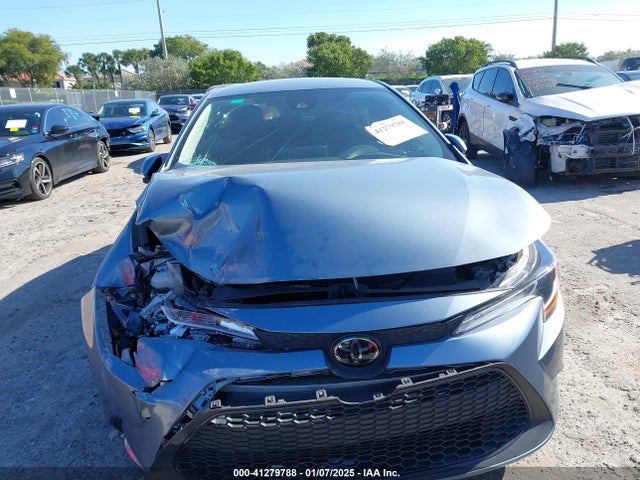 Toyota COROLLA LE 2022 JTDEPMAE3NJ223136 Image 6
