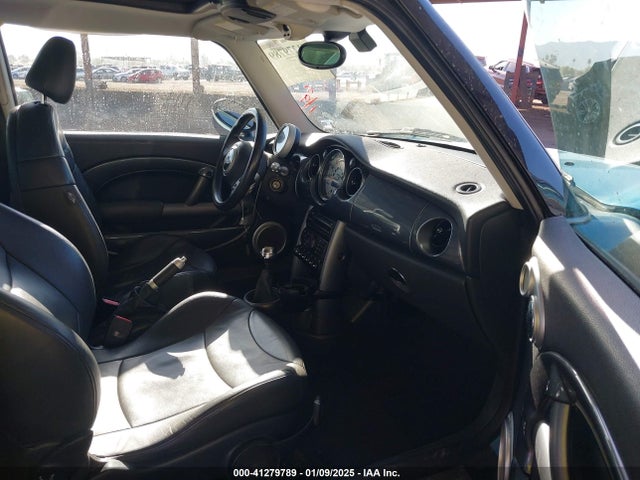 2004 MINI COOPER S WMWRE33464TD87781 Photo 4